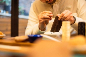 Istanbul: Leather Crafting Workshop with Snacks and Drinks
