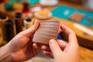 Istanbul: Leather Crafting Workshop with Snacks and Drinks