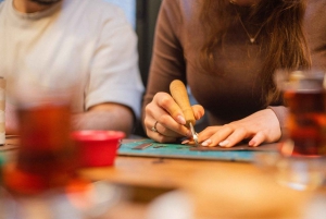 Istanbul: Leather Crafting Workshop with Snacks and Drinks