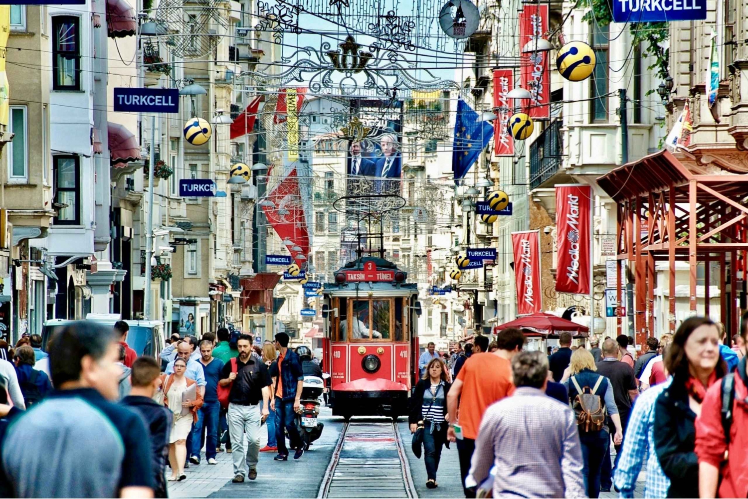 Istanbul Modern City: Taksim to Galata With Secret Passages