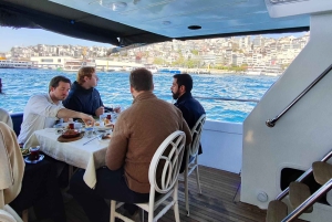 Istanbul: Morning Bosphorus Yacht Cruise w/Turkish Breakfast