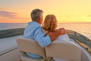 Istanbul: Morning or Sunset Cruise with Guide and Snacks