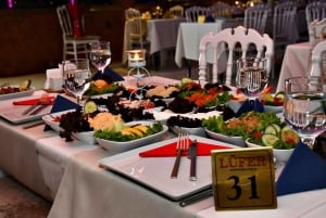 Istanbul: New Year's Eve Bosphorus Cruise with Dinner Option