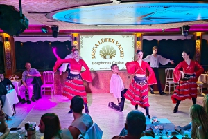 Istanbul: New Year's Eve Bosphorus Cruise with Dinner Option