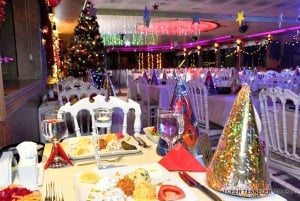 Istanbul: New Year's Eve Bosphorus Cruise with Dinner Option
