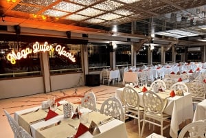 Istanbul: New Year's Eve Bosphorus Cruise with Dinner Option