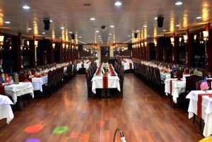 Istanbul: New Year's Eve Bosphorus Cruise with Fireworks