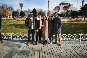 Istanbul: Old City Guided Tour with Public Transport