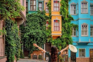 Istanbul: Photo Tour & Flying Dress Photographer