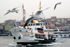 Istanbul: Princes Islands Tour with Heybeliada and Buyukada