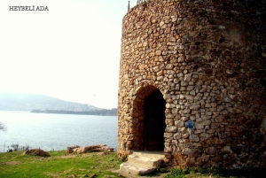 Istanbul: Princes' Islands Cruise with Lunch and Guide