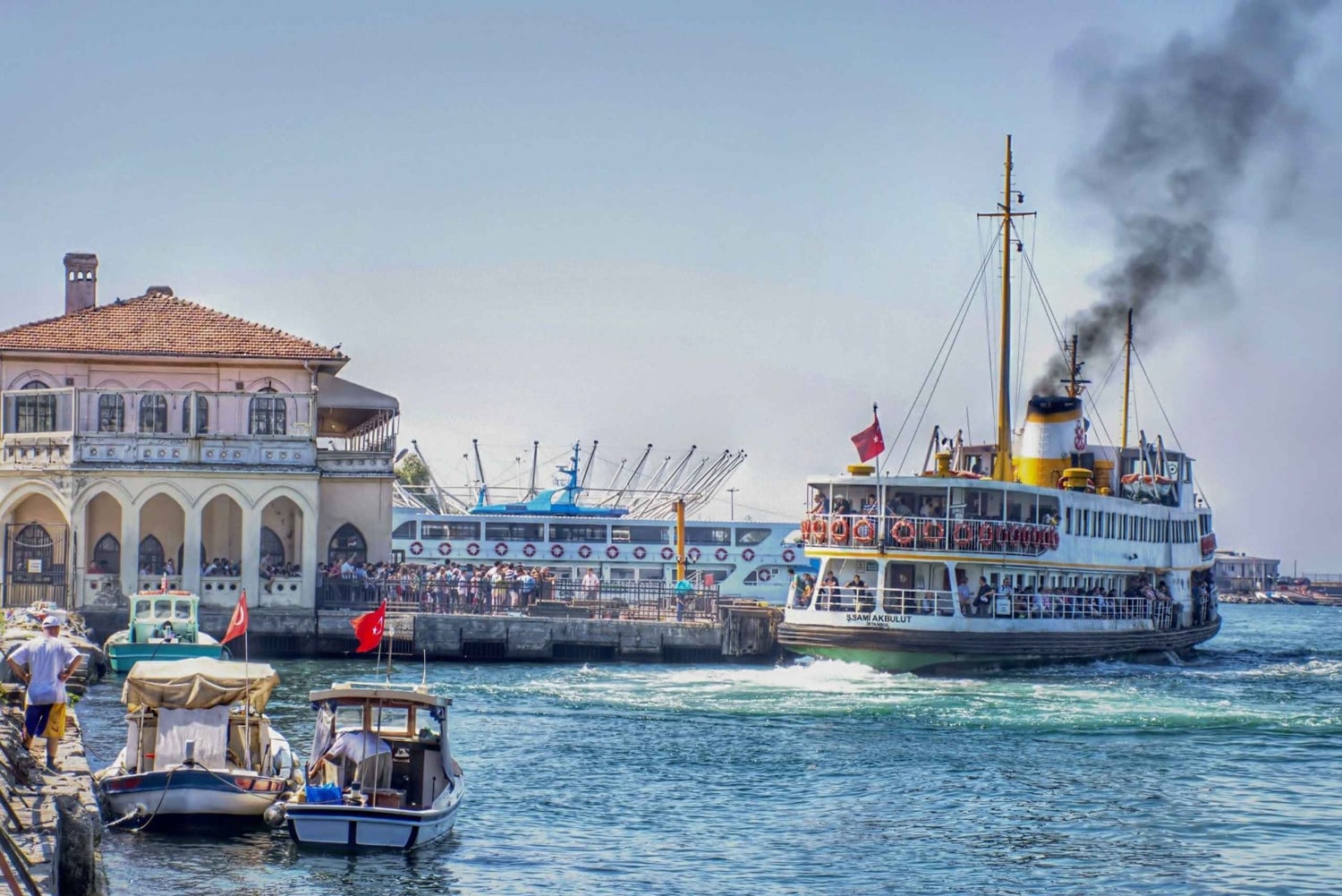Istanbul: Princes' Islands Tour with Lunch and Transfers