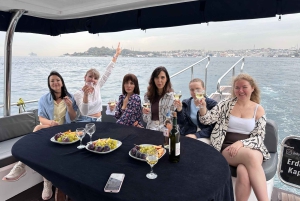Istanbul: Private Bosphorus Cruise By Luxury Yacht