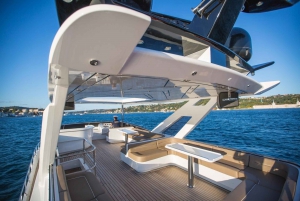Istanbul: Private Bosphorus Cruise on a Luxurious Yacht