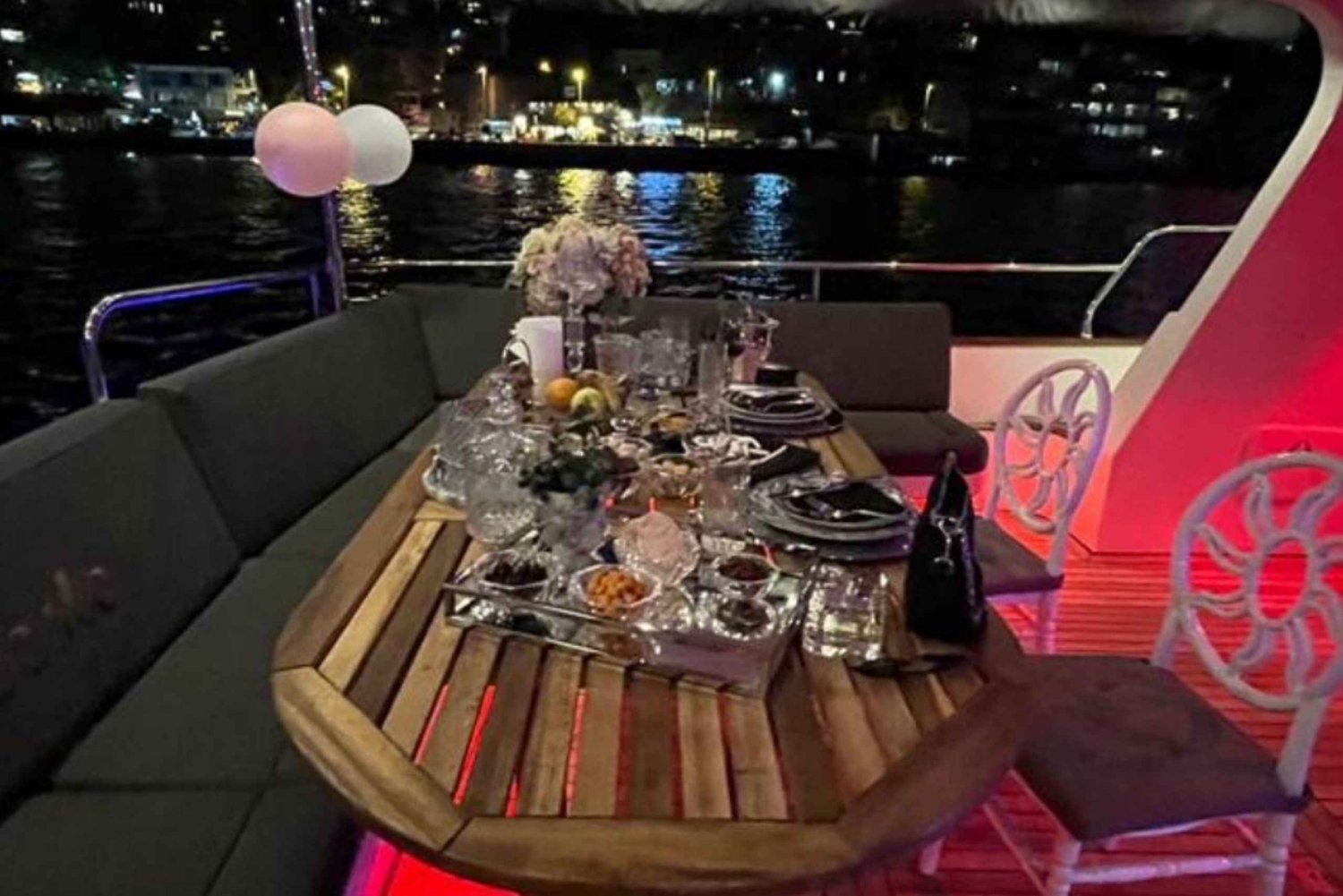 Istanbul: Private Bosphorus Tour On Luxury Yacht Eco#2