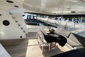 Istanbul: Private Bosphorus Tour On Luxury Yacht Eco#2