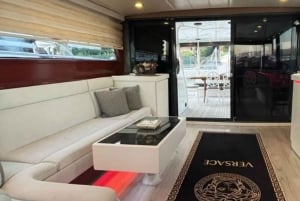Istanbul: Private Bosphorus Tour On Luxury Yacht Eco#2
