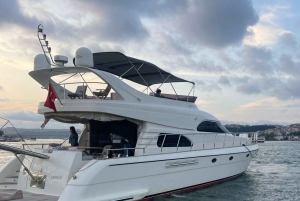 İstanbul: Private Bosphorus Tour On Luxury Yacht Pre#2