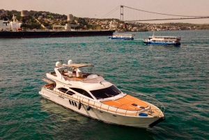 Istanbul: Private Bosphorus Tour on Luxury Yacht w/transfer