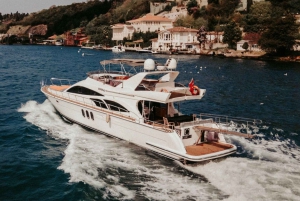 Istanbul: Private Bosphorus Tour on Luxury Yacht w/transfer