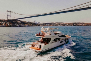 Istanbul: Private Bosphorus Tour on Luxury Yacht w/transfer