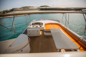 Istanbul: Private Bosphorus Tour on Luxury Yacht w/transfer