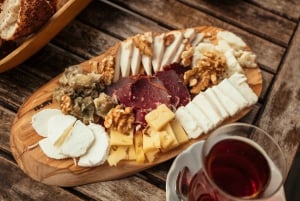 Istanbul: Private Guided Food Tour with 10 Tastings