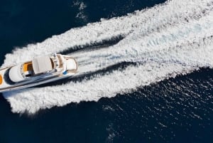 Istanbul: Private Luxury Yacht Cruise on the Bosporus