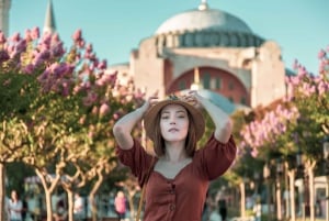 Istanbul: Private photoshoot at Hagia Sophia&Blue Mosque