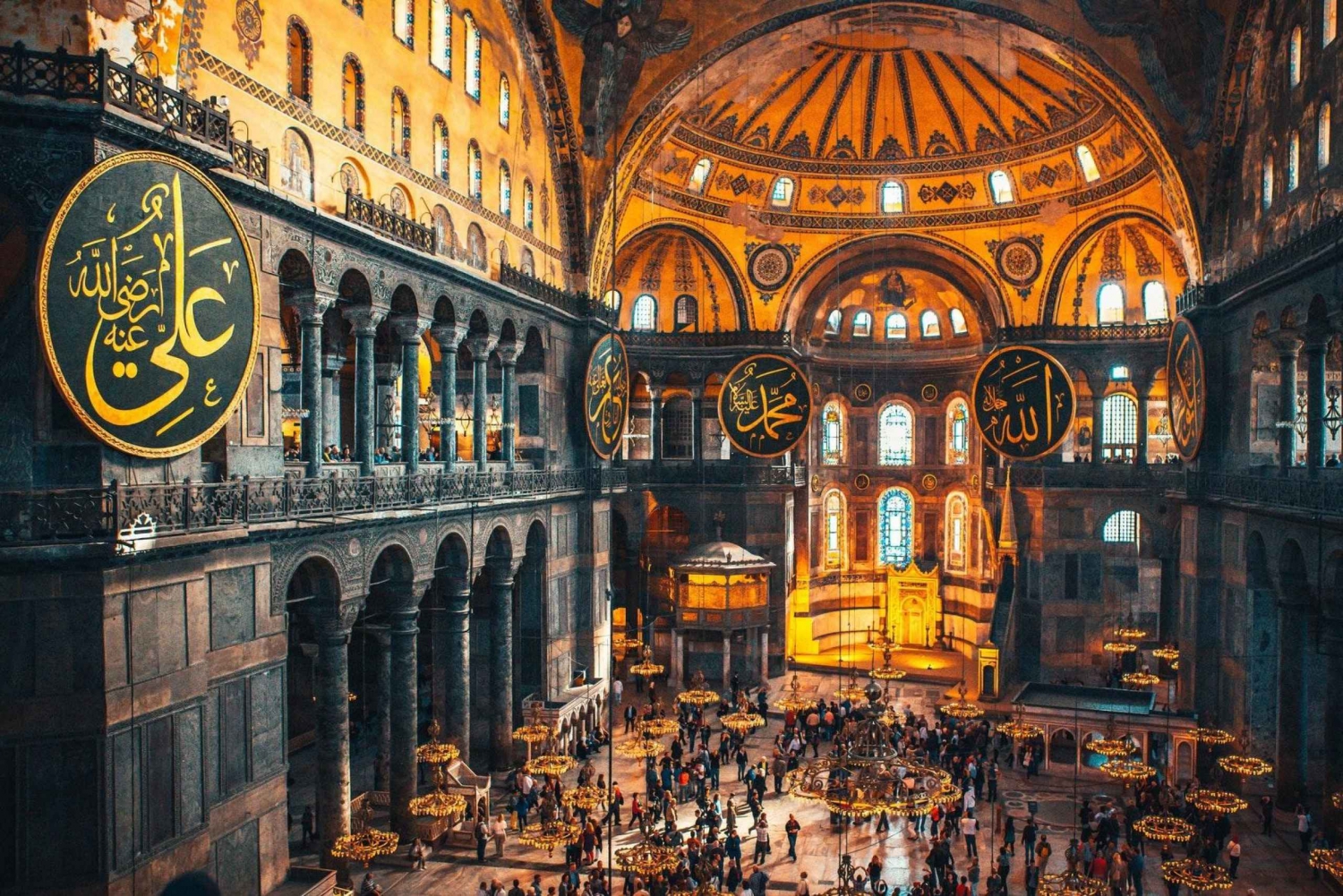 Istanbul: Private Sightseeing Tour in Multiple Languages