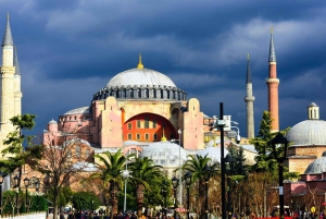 Istanbul: Private Sightseeing Tour in Multiple Languages