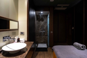 Istanbul: Private Turkish Bath, Massage, and Pool in Taksim