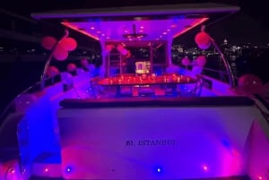 Istanbul: Private Yacht Organization on Bosphorus (14 Meter)
