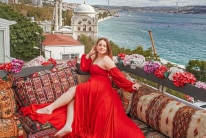 Istanbul: Rooftop Photoshoot with Flying Dress