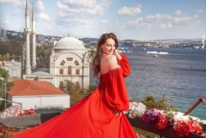 Istanbul: Rooftop Photoshoot with Flying Dress
