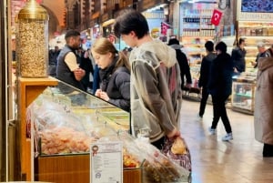 Istanbul Small-Group City and Secret Streets Tour with Guide