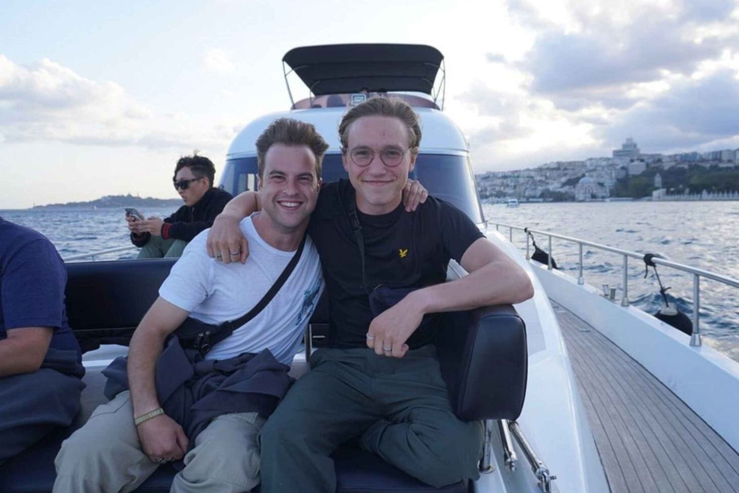 Istanbul: Small-Group Luxury Yacht Sunset Cruise w/ Snacks