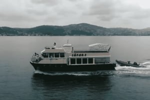 İstanbul: Small-Group Sunset Cruise & Audio Guide w/Snack