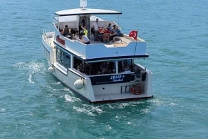 İstanbul: Small-Group Sunset Cruise & Audio Guide w/Snack