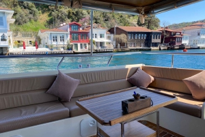 İstanbul: Small-Group Sunset Cruise & Audio Guide w/Snack