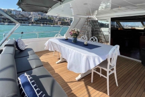 Istanbul: Sunset or Day Small-Group Yacht Cruise with Snacks