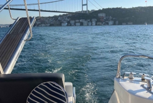 Istanbul: Sunset or Day Small-Group Yacht Cruise with Snacks