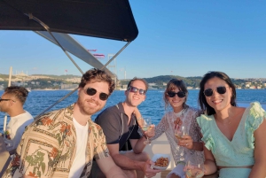 Istanbul: Small Group Yacht Tour with Unlimited Wine