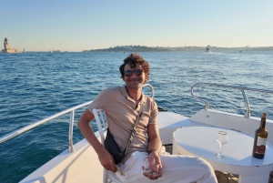 Istanbul: Small Group Yacht Tour with Unlimited Wine