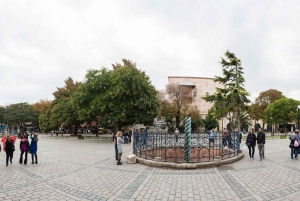 Istanbul-St Sophia,Blue Mosque,Hippodrome Guided Tour