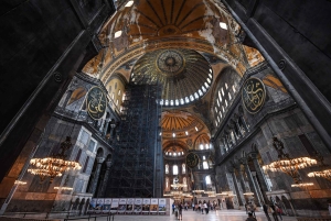 Istanbul-St Sophia,Blue Mosque,Hippodrome Guided Tour