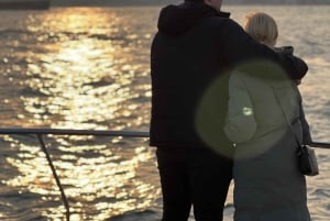 Istanbul: Sunset Yacht Cruise on the Bosphorus with Transfer