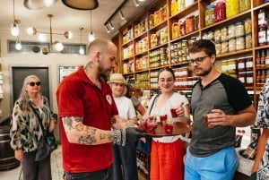 Istanbul: Taste of Two Continents Food Tour