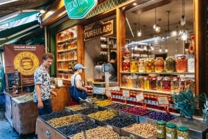 Istanbul: Taste of Two Continents Food Tour