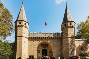Istanbul: Topkapi, Hagia Sophia and Basilica Cistern Tour